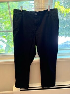 Old Navy Black Crop Chino Pants
